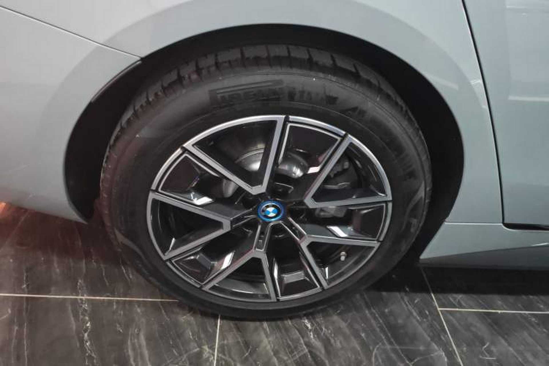 Used BMW i4 2023 eDrive40 Right Rear Wheel Hub