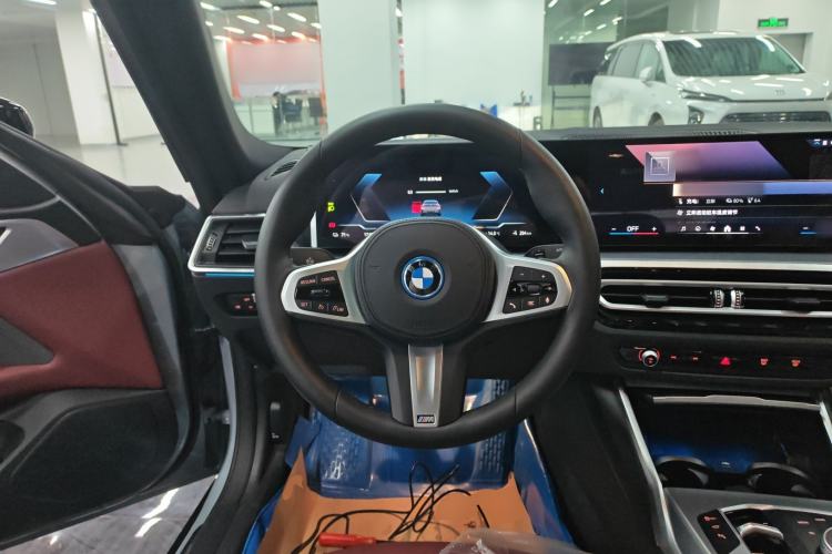 Used BMW i4 2023 eDrive40 Steering Wheel