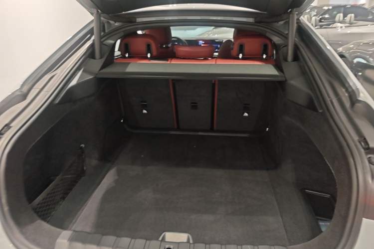 Used BMW i4 2023 eDrive40 Trunk