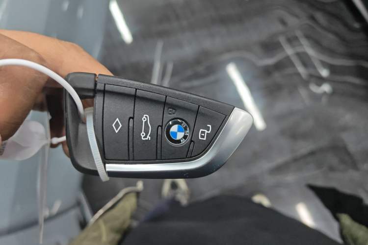 Used BMW i4 2023 eDrive40 Vehicle Key