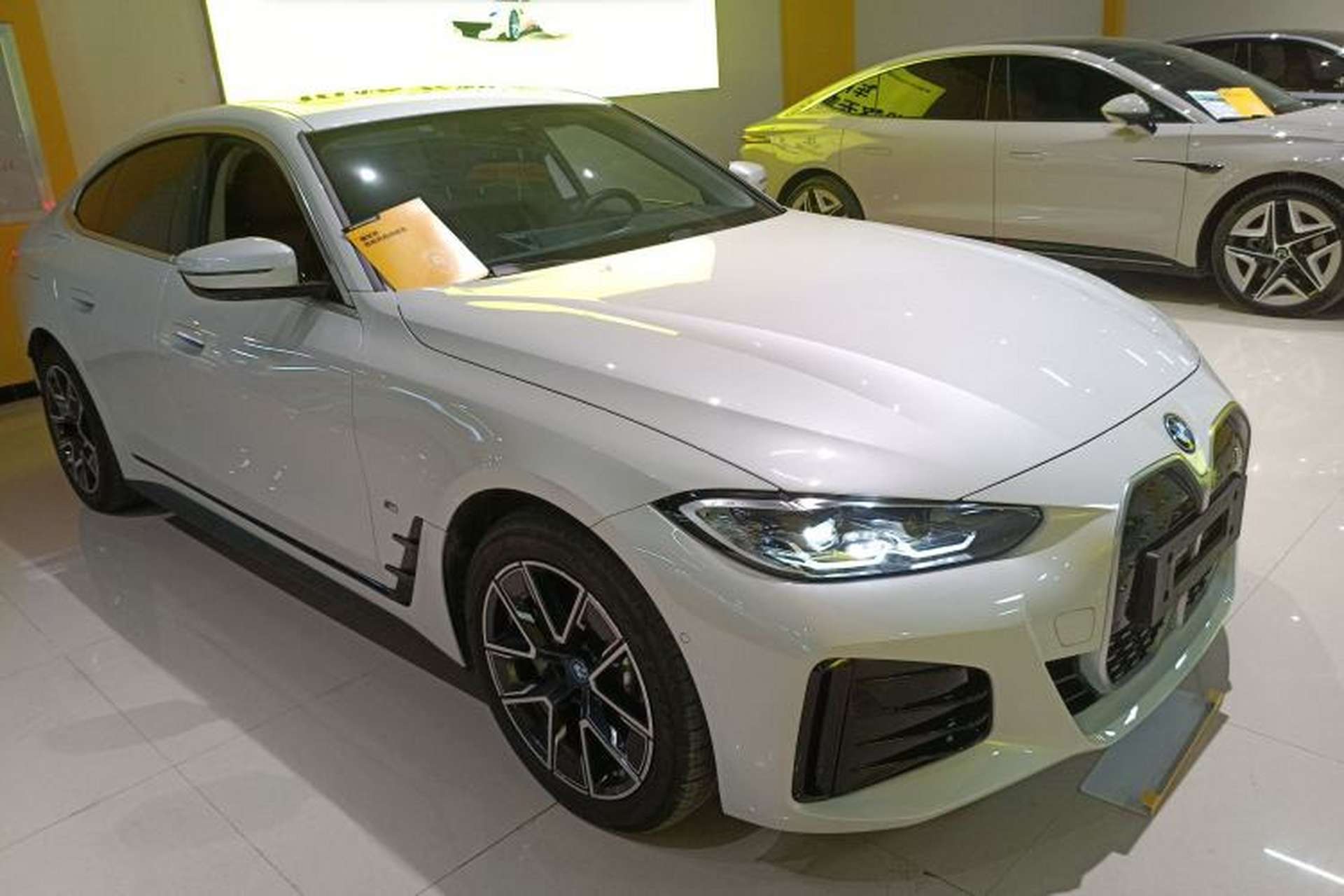 Used BMW i4 2023 eDrive35 Exterior 2