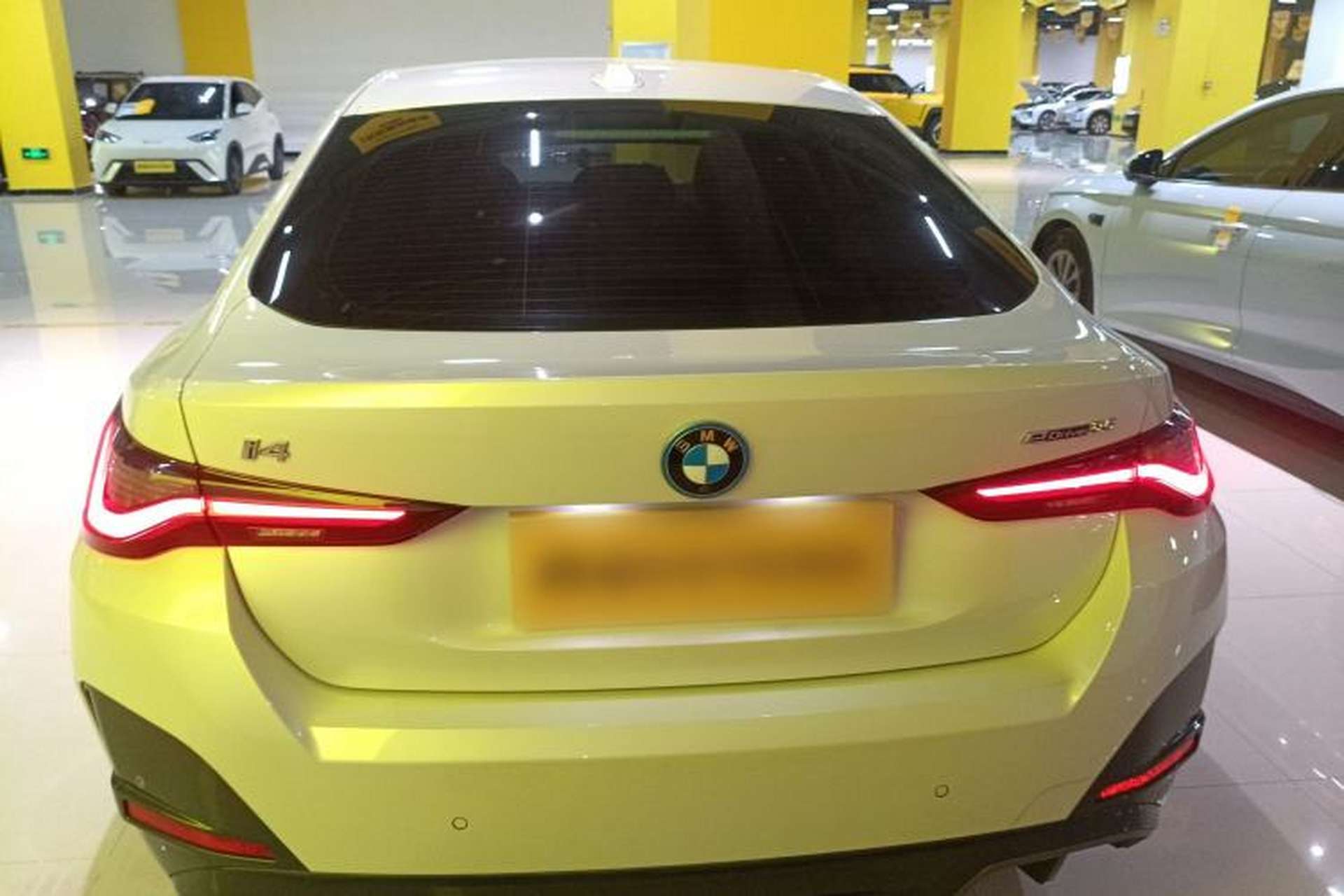 Used BMW i4 2023 eDrive35 Exterior 4
