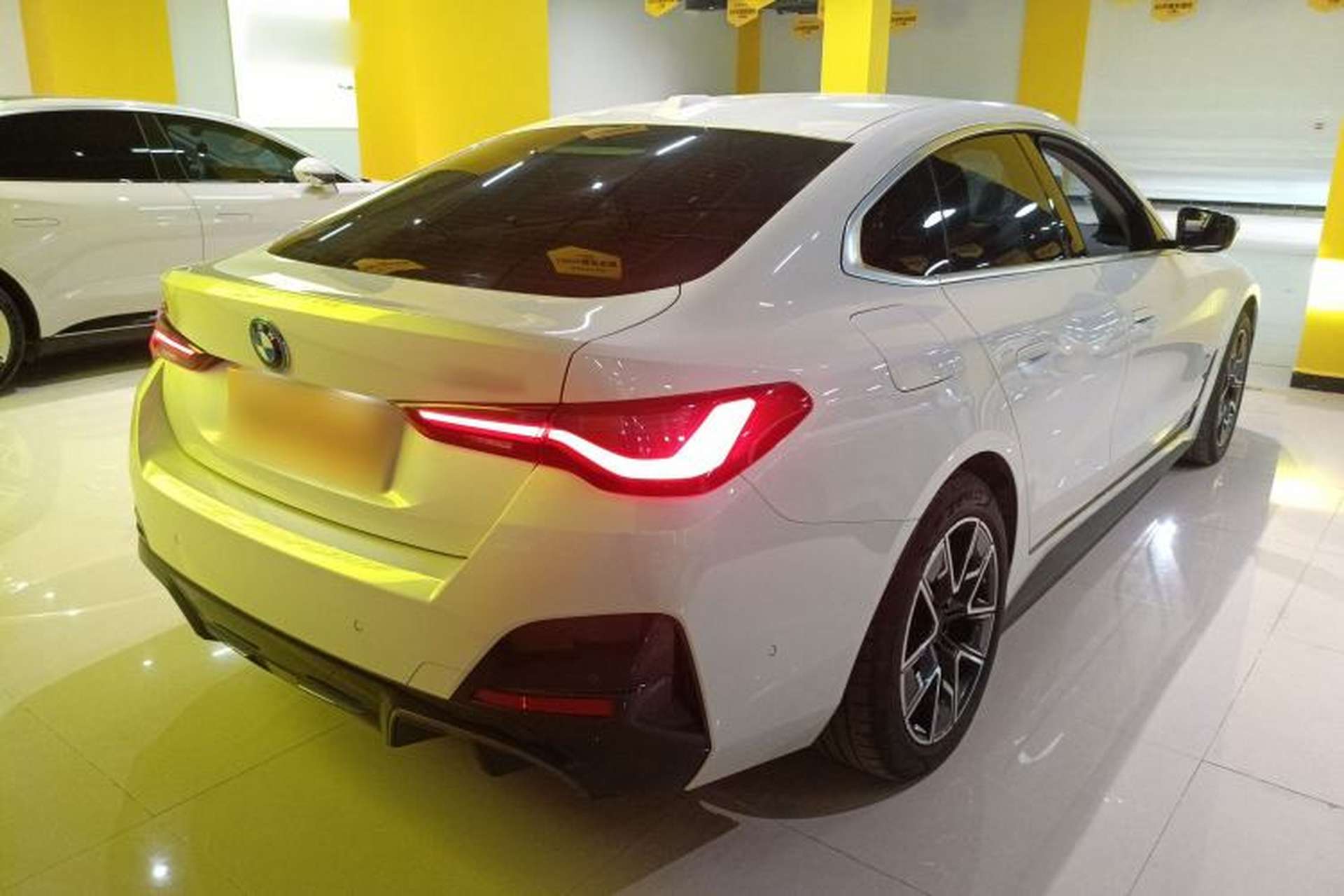 Used BMW i4 2023 eDrive35 Exterior 5