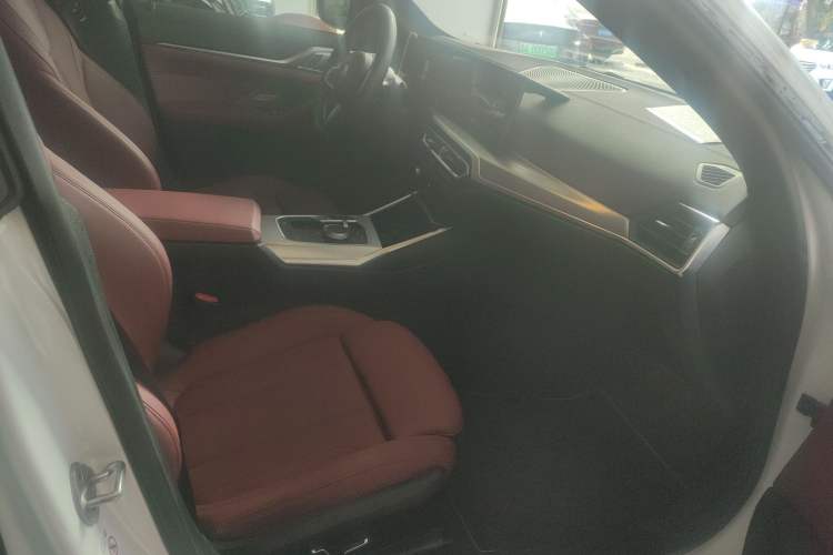 Used BMW i4 2023 eDrive40 Right Front Seat