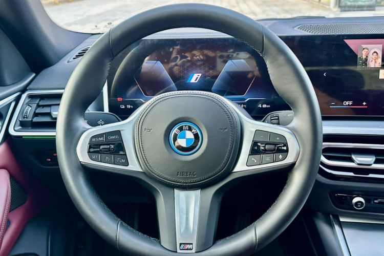 Used BMW i4 2023 eDrive40 Steering Wheel