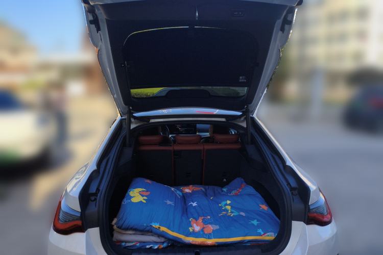 Used BMW i4 2023 eDrive40 Trunk