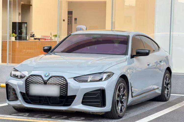 BMW i4 2025 eDrive40
