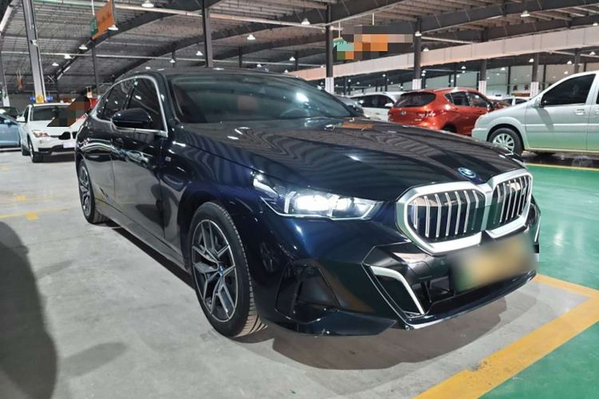 Used BMW i5 2024 eDrive 35L M Sport Package Front Right 45 Deg