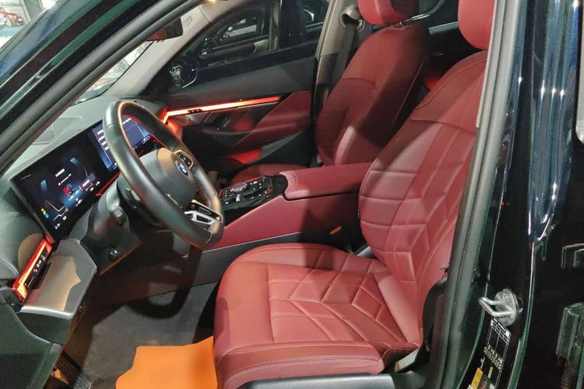 Used BMW i5 2024 eDrive 35L M Sport Package Left Front Seat