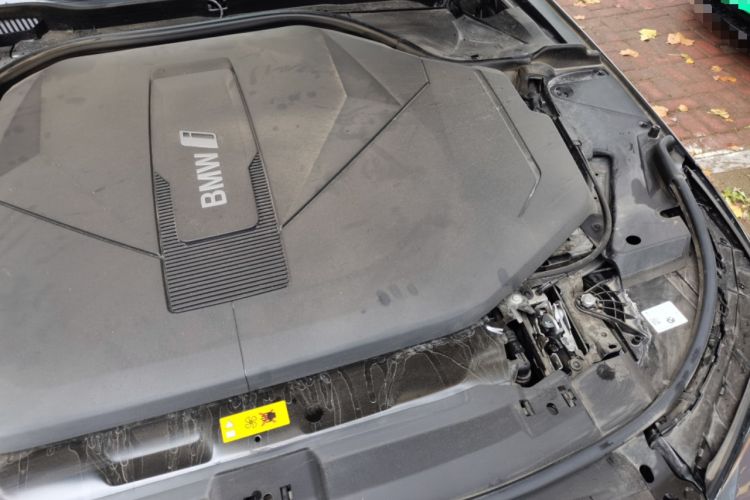 Used BMW i5 2024 eDrive 35L M Sport Package Engine Bay Left