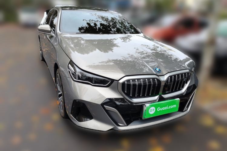 Used BMW i5 2024 eDrive 35L M Sport Package Front Right 45 Deg