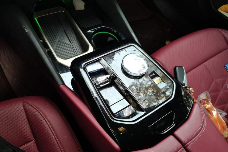 Used BMW i5 2024 eDrive 35L M Sport Package Gear Lever