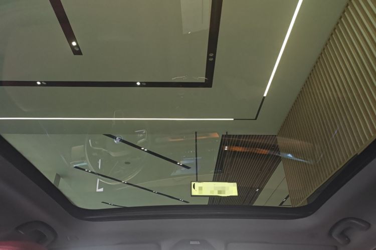 Used BMW i5 2024 eDrive 35L M Sport Package Headliner