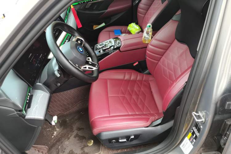 Used BMW i5 2024 eDrive 35L M Sport Package Left Front Seat