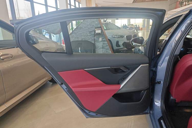 Used BMW i5 2024 eDrive 35L M Sport Package Left Rear Door Interior