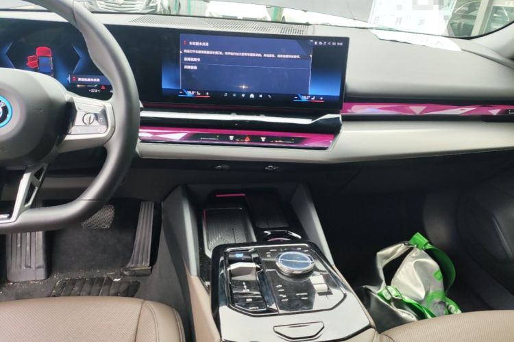 Used BMW i5 2024 eDrive 35L M Sport Package Audio And AC Panel