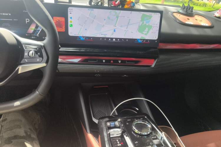 Used BMW i5 2024 eDrive 35L Prestige Luxury Package Audio And AC Panel