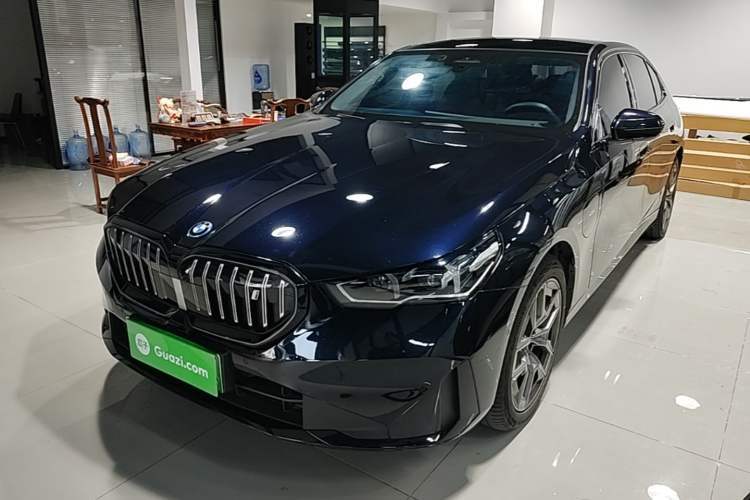 Used BMW i5 2024 eDrive 35L Prestige Luxury Package Guazi used car, China used car export, Used car for sale, Used  cars, Cheapest cars for sale