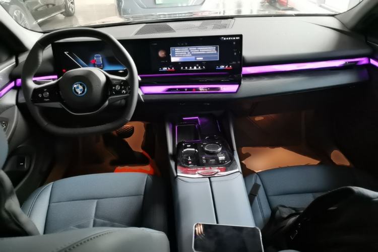Used BMW i5 2024 eDrive 35L Prestige Luxury Package Center Console