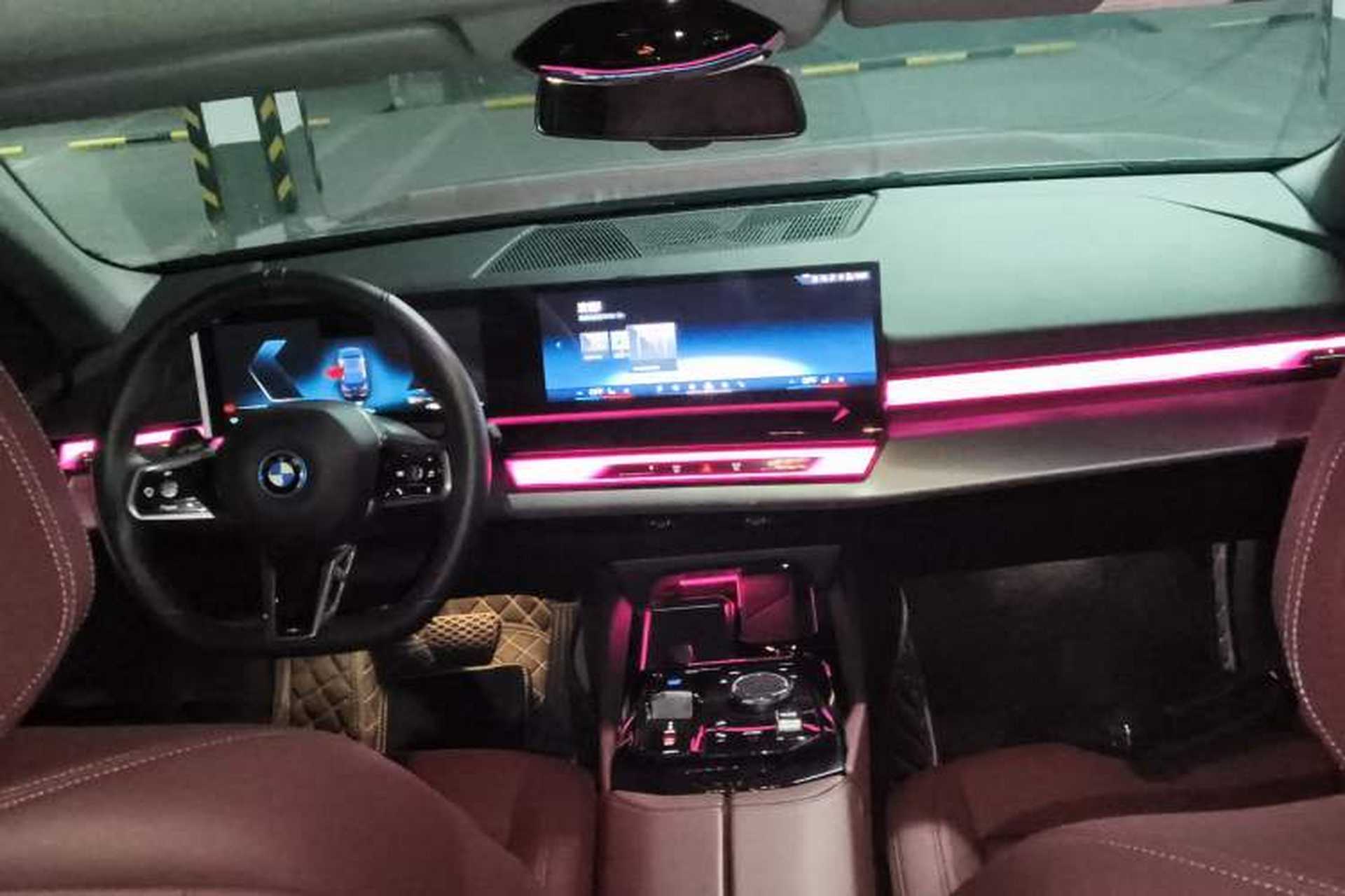 Used BMW i5 2024 eDrive 35L M Sport Package Center Console