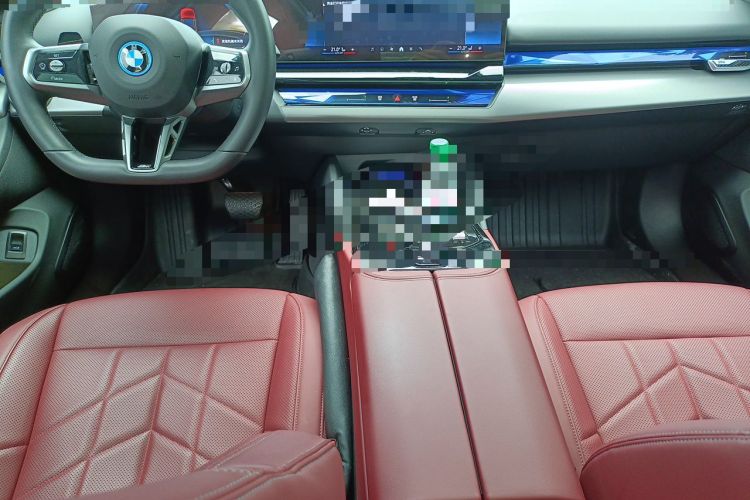 Used BMW i5 2024 eDrive 35L M Sport Package Center Console