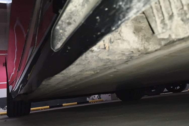 Used BMW i5 2024 eDrive 35L M Sport Package Chassis Front Right