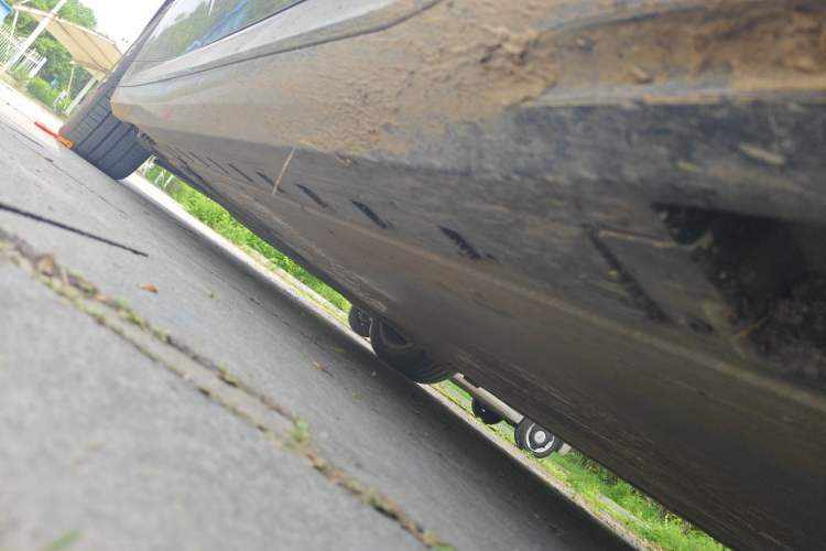 Used BMW i5 2024 eDrive 35L M Sport Package Chassis Front Right