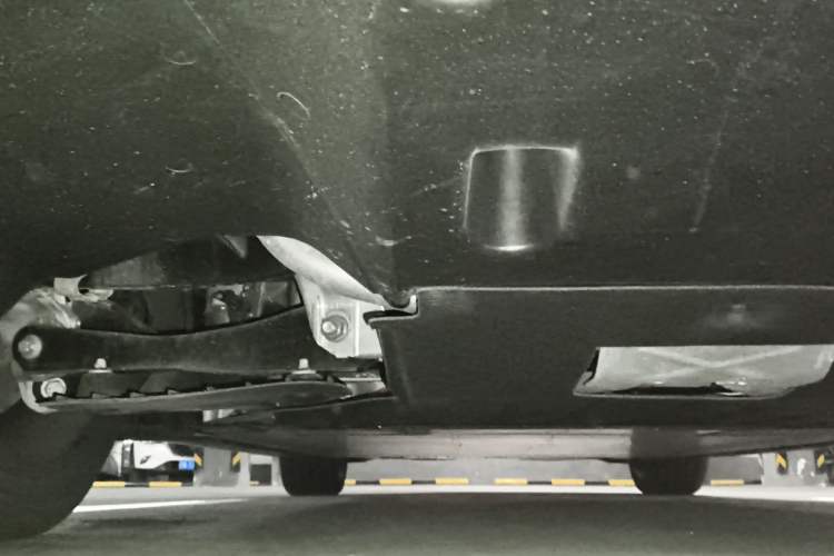 Used BMW i5 2024 eDrive 35L M Sport Package Chassis Rear