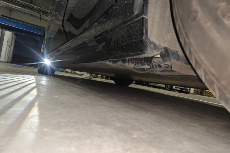 Used BMW i5 2024 eDrive 35L M Sport Package Chassis Rear Left