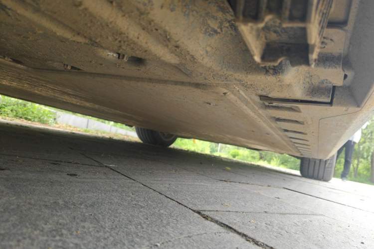 Used BMW i5 2024 eDrive 35L M Sport Package Chassis Rear Right