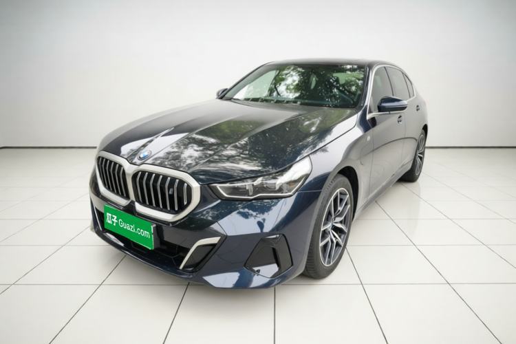 Używany BMW i5 2024 eDrive 35L M Sport Package Guazi used car, China used car export, Used car for sale, Used cars, Cheapest cars for sale