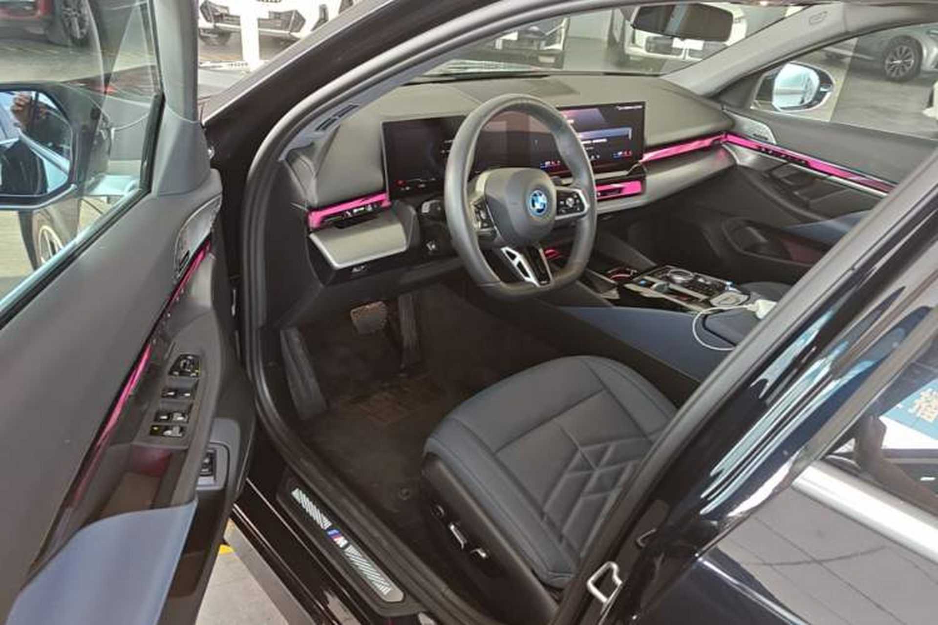 Used BMW i5 2024 eDrive 35L Luxury Model with M Sport Package Driver Seat
