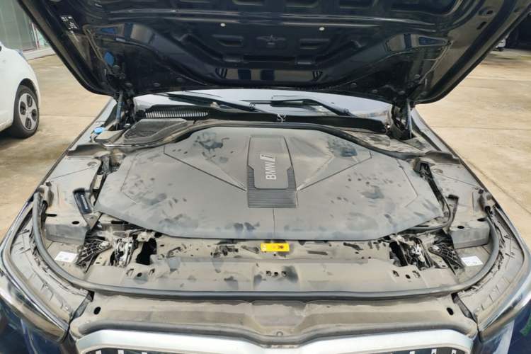Used BMW i5 2024 eDrive 35L M Sport Package Engine Bay