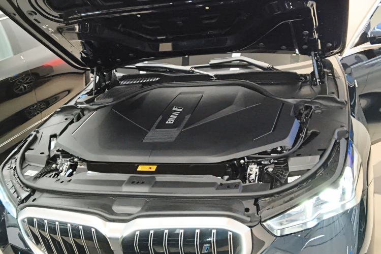 Used BMW i5 2024 eDrive 35L M Sport Package Engine Bay