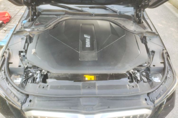 Used BMW i5 2024 eDrive 35L M Sport Package Engine Bay