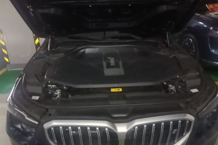 Used BMW i5 2024 eDrive 35L Prestige Luxury Package Engine Bay