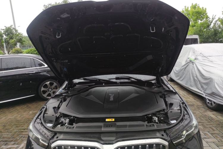 Used BMW i5 2024 eDrive 35L M Sport Package Engine Bay