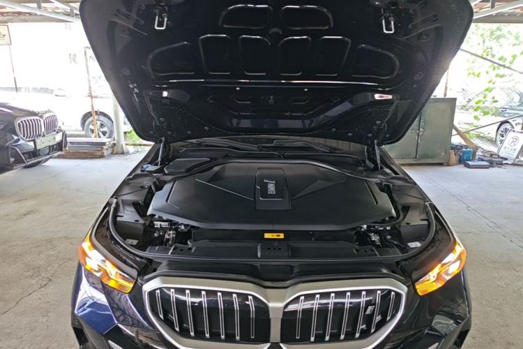 Used BMW i5 2024 eDrive 35L M Sport Package Engine Bay