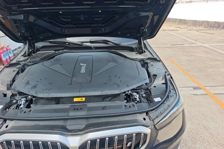 Used BMW i5 2024 eDrive 35L Luxury Package Engine Bay Left