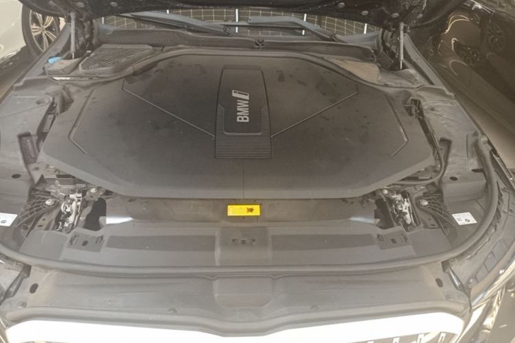 Used BMW i5 2024 eDrive 35L M Sport Package Engine Bay