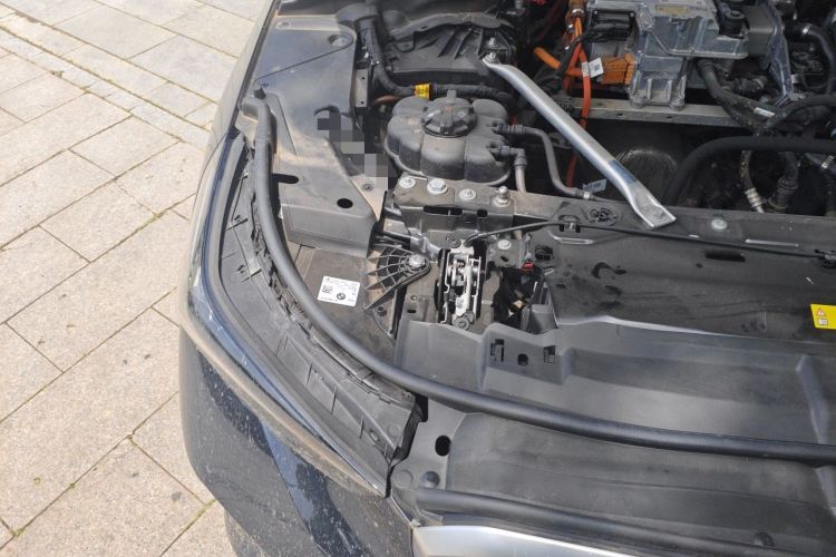 Used BMW i5 2024 eDrive 35L M Sport Package Engine Bay Right