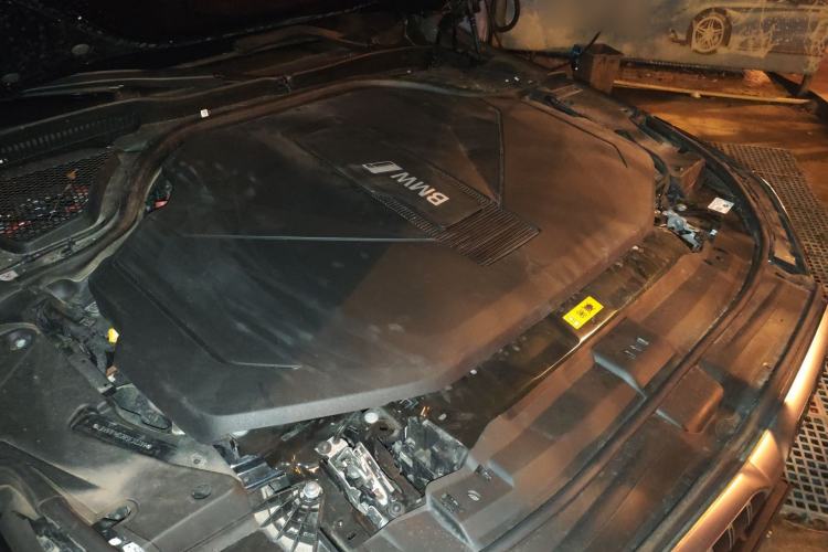 Used BMW i5 2024 eDrive 35L M Sport Package Engine Bay Right