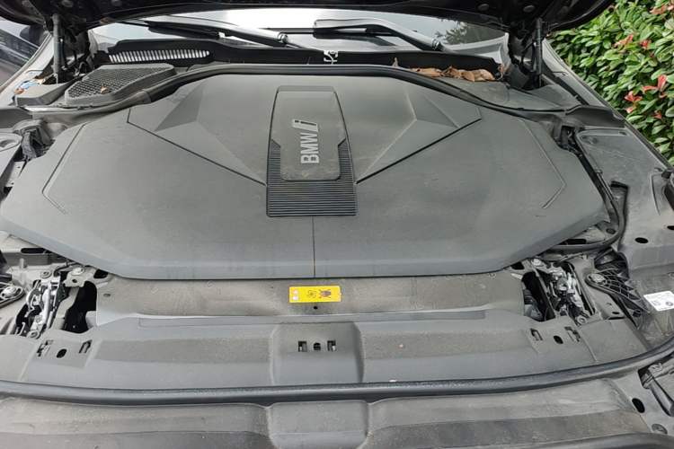 Used BMW i5 2024 eDrive 35L Luxury Package Engine Bay