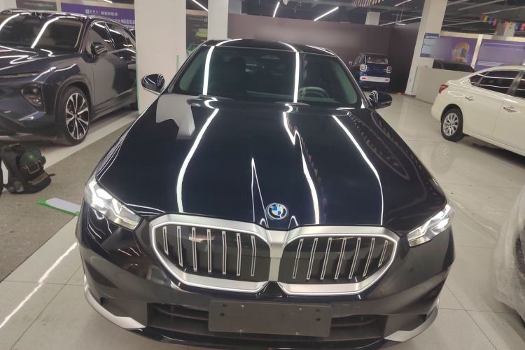 Used BMW i5 2024 eDrive 35L Luxury Package Exterior 1
