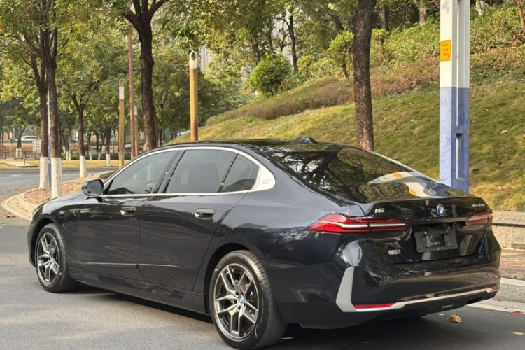Used BMW i5 2024 eDrive 35L Prestige Luxury Package Exterior 1