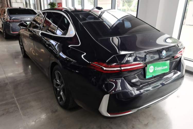 Used BMW i5 2024 eDrive 35L Prestige Luxury Package Exterior 2