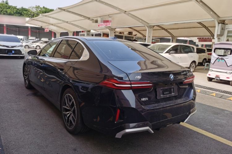 Used BMW i5 2024 eDrive 35L M Sport Package Exterior 2