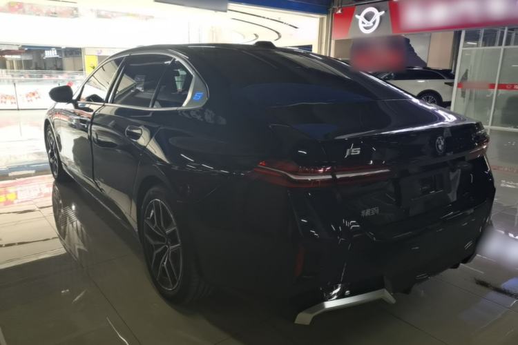 Used BMW i5 2024 eDrive 35L M Sport Package Exterior 2