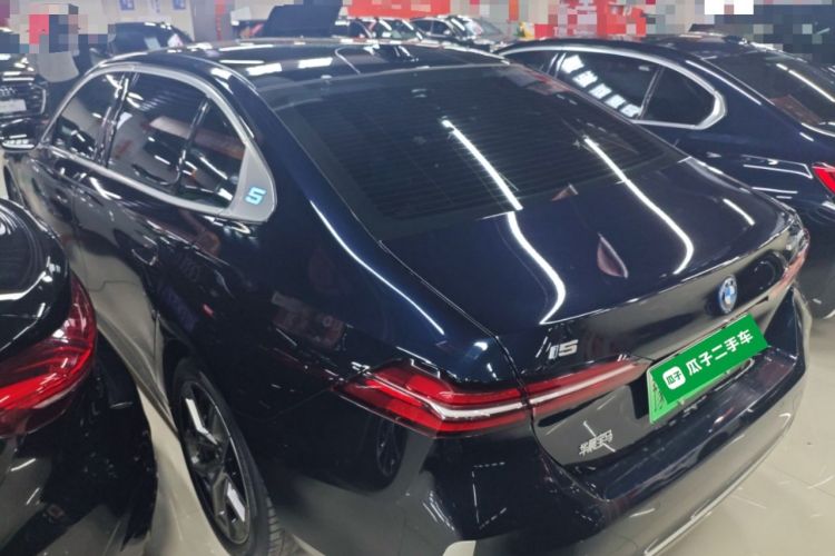 Used BMW i5 2024 eDrive 35L Luxury Package Exterior 2