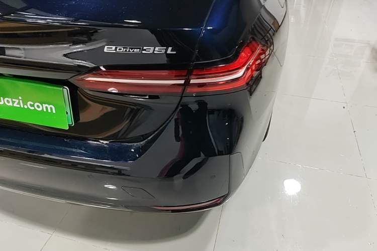 Used BMW i5 2024 eDrive 35L Prestige Luxury Package Exterior 3